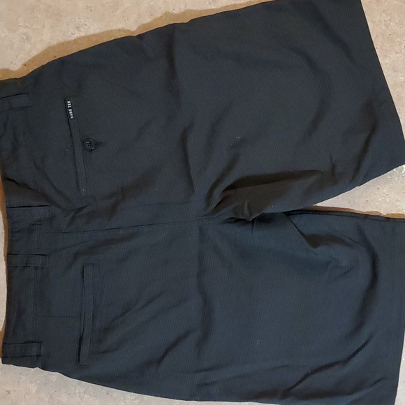 Mens Hang Ten Flat Front Shorts.  Size 30. - Picture 2 of 3